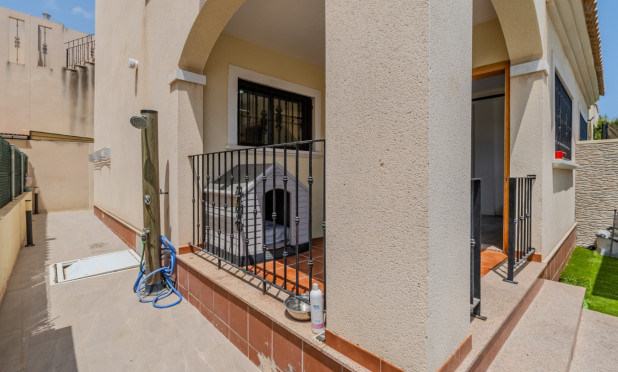 Resale - Villa Detached - Torrevieja - Torreta - Florida