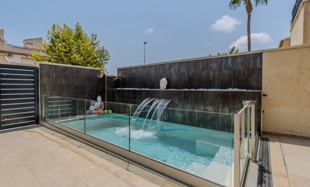 Resale - Villa Detached - Torrevieja - Torreta - Florida