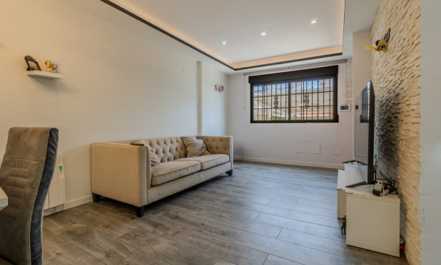 Resale - Villa Detached - Torrevieja - Torreta - Florida
