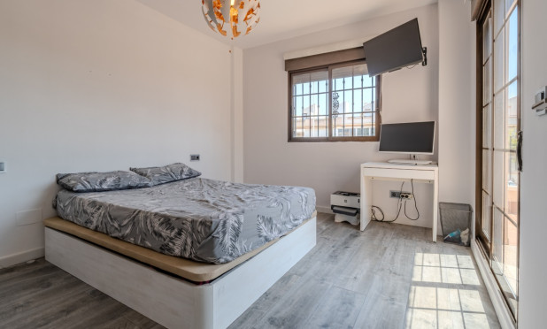 Resale - Villa Detached - Torrevieja - Torreta - Florida