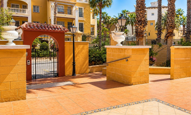 Resale - Apartment / flat - Torrevieja - Playa de los Locos