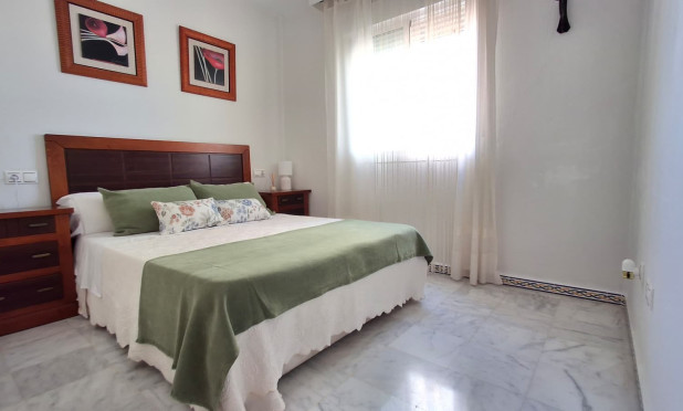 Resale - Apartment / flat - Torrevieja - Playa de los Locos