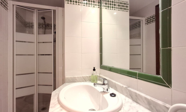 Resale - Apartment / flat - Torrevieja - Playa de los Locos