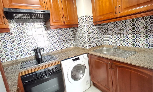 Resale - Apartment / flat - Torrevieja - Playa de los Locos
