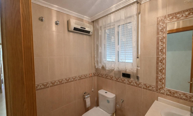 Odsprzedaż - Daszek - Torrevieja - Playa del Cura
