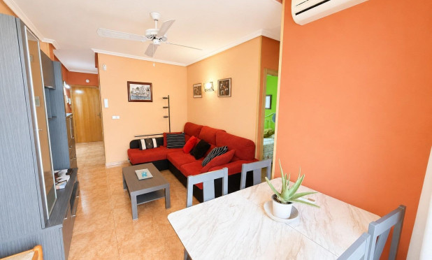 Resale - Apartment / flat - Torrevieja - Estacion de autobuses