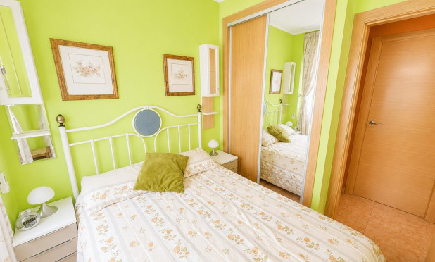 Resale - Apartment / flat - Torrevieja - Estacion de autobuses