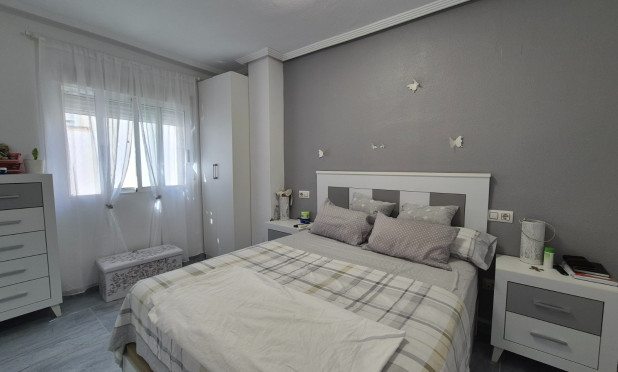 Resale - Townhouse - Torrevieja - torrevieja