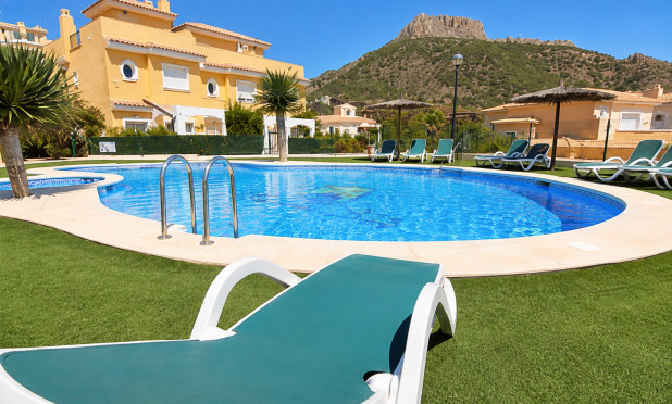 Resale - Townhouse - Calpe - Zona Puerto Blanco - Maryvilla