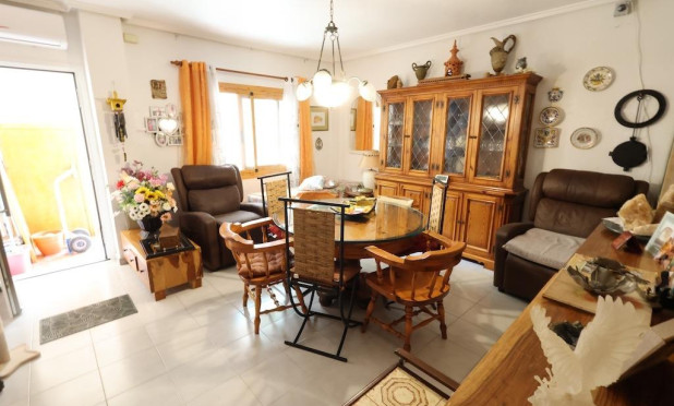 Resale - Townhouse - Torrevieja - Acequion