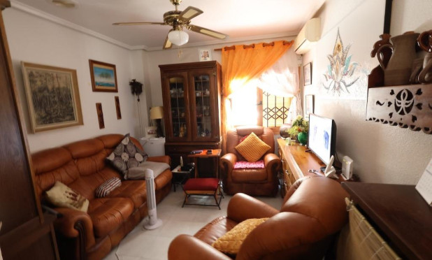 Resale - Townhouse - Torrevieja - Acequion