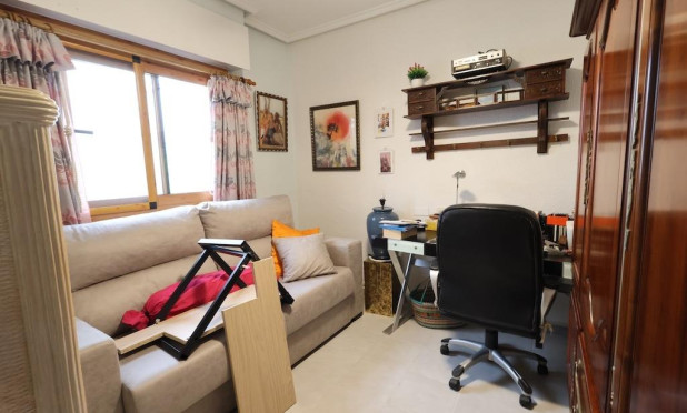 Resale - Townhouse - Torrevieja - Acequion