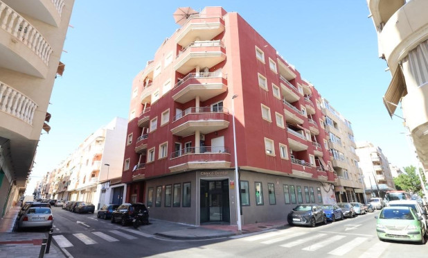 Resale - Apartment / flat - Torrevieja - Centro