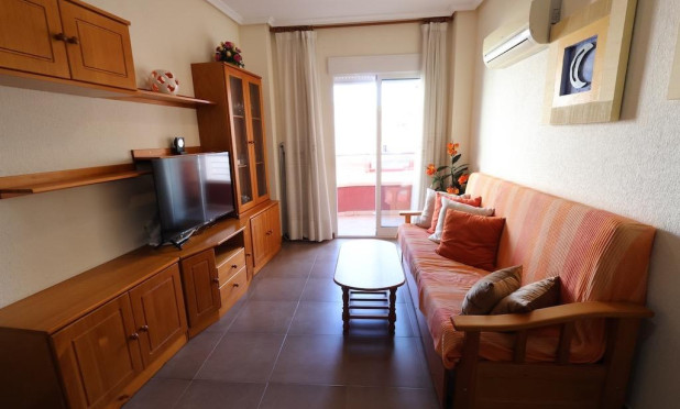 Resale - Apartment / flat - Torrevieja - Centro