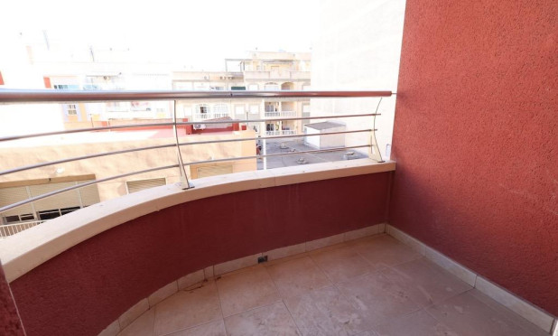 Resale - Apartment / flat - Torrevieja - Centro