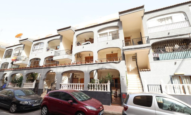 Resale - Townhouse - Torrevieja - Acequion