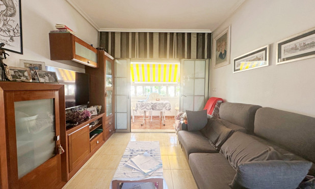 Resale - Townhouse - Torrevieja - Aguas Nuevas