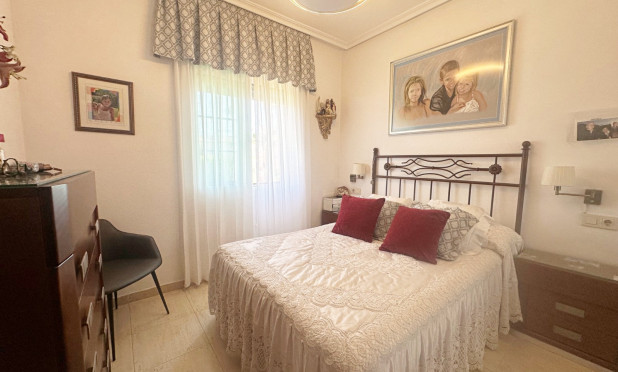 Resale - Townhouse - Torrevieja - Aguas Nuevas