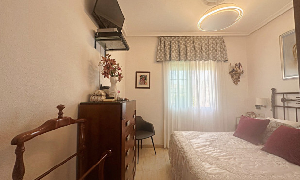 Resale - Townhouse - Torrevieja - Aguas Nuevas