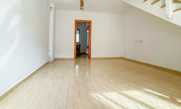 Odsprzedaż - Kamienica - San Javier