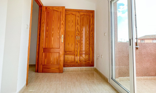 Odsprzedaż - Kamienica - San Javier