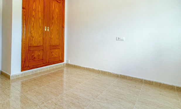 Odsprzedaż - Kamienica - San Javier