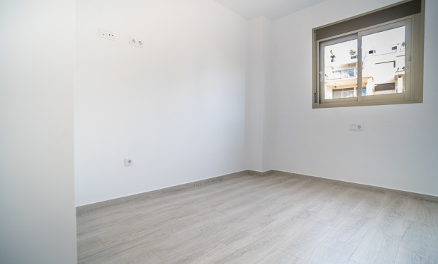 Reventa - Apartamento / piso - Orihuela Costa - Los Dolses