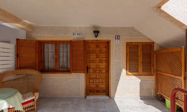 Resale - Apartment / flat - Torrevieja - Acequion