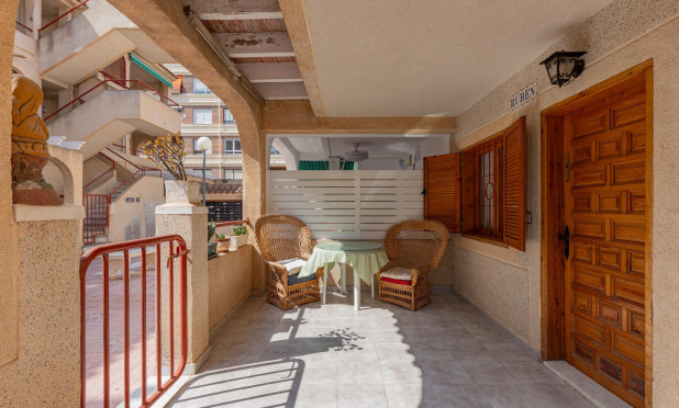Resale - Apartment / flat - Torrevieja - Acequion