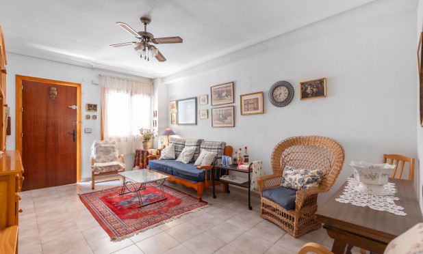 Resale - Apartment / flat - Torrevieja - Acequion