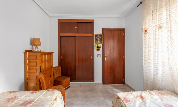 Resale - Apartment / flat - Torrevieja - Acequion