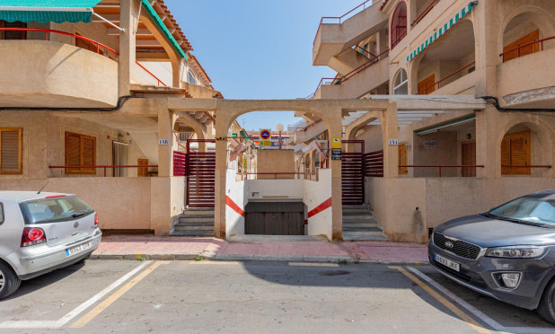 Resale - Apartment / flat - Torrevieja - Acequion