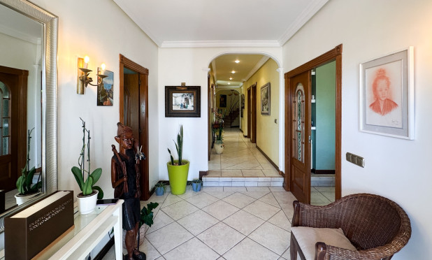 Odsprzedaż - Villa - La Mata