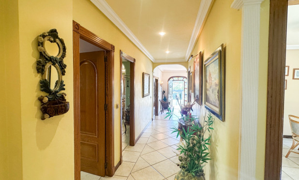 Odsprzedaż - Villa - La Mata