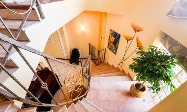 Odsprzedaż - Villa - La Mata
