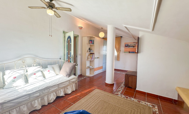 Odsprzedaż - Villa - La Mata