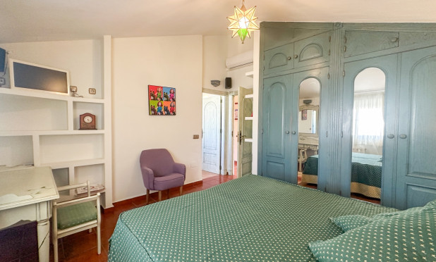 Odsprzedaż - Villa - La Mata