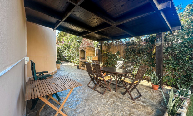 Odsprzedaż - Villa - La Mata