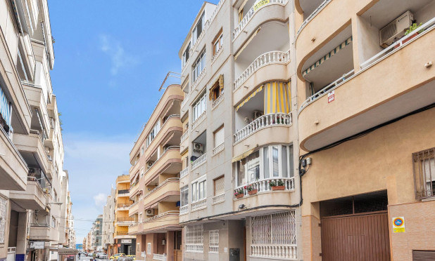 Odsprzedaż - Daszek - Torrevieja - Playa del Cura