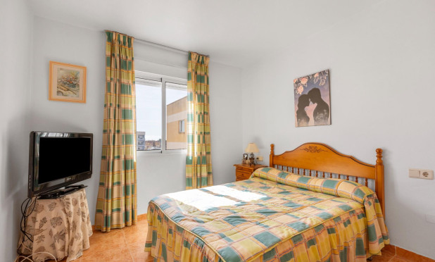 Odsprzedaż - Mieszkanie w bloku - Torrevieja - Nueva Torrevieja