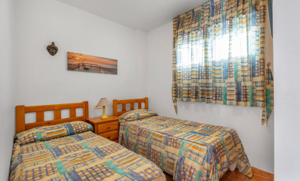 Odsprzedaż - Mieszkanie w bloku - Torrevieja - Nueva Torrevieja