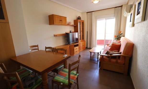 Resale - Apartment / flat - Torrevieja - Centro