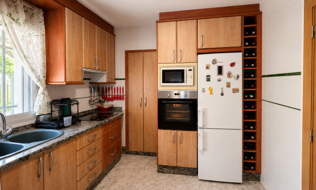 Herverkoop - Villa - Oliva - Oliva Nova