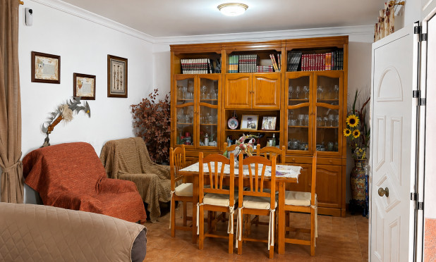 Herverkoop - Villa - Oliva - Oliva Nova