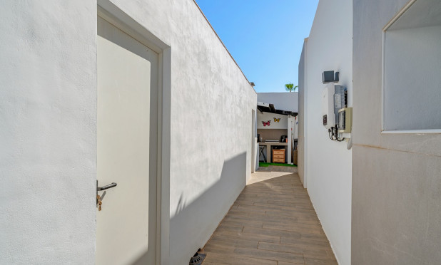 Odsprzedaż - Villa - Fortuna - Urbanizacion Las Kalendas