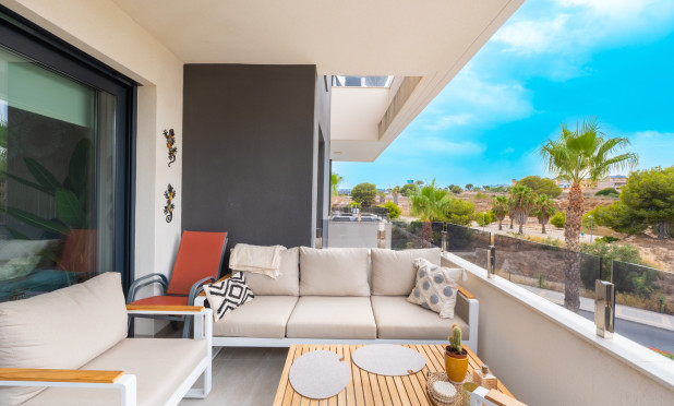 Odsprzedaż - Mieszkanie w bloku - Orihuela Costa - Los Altos