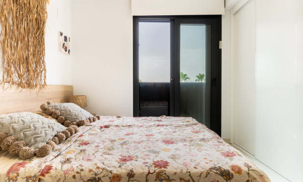 Odsprzedaż - Mieszkanie w bloku - Orihuela Costa - Los Altos