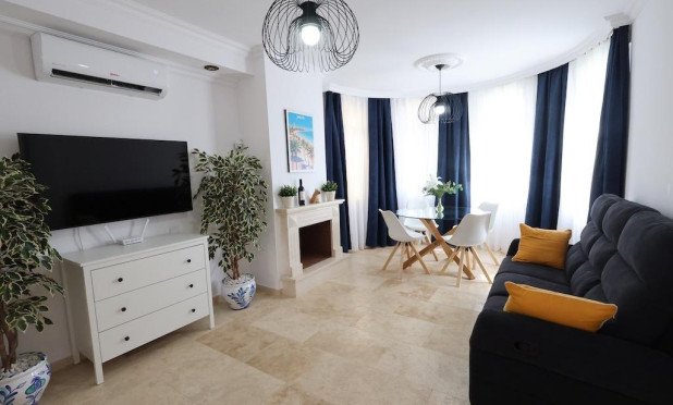 Odsprzedaż - Villa - Orihuela Costa - Las Filipinas