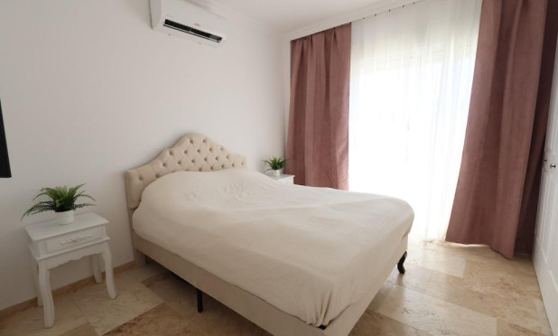 Odsprzedaż - Villa - Orihuela Costa - Las Filipinas