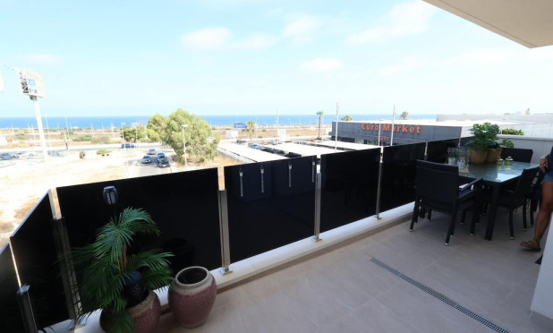 Odsprzedaż - Mieszkanie w bloku - Orihuela Costa - Punta Prima